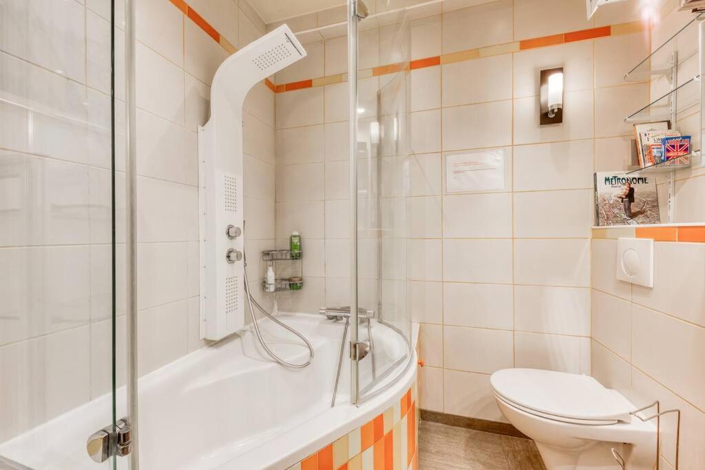 ונסן Appartement De Caractere Avec Jardinet Privatif A 1 Min Metro 1, Paris, Disneyland מראה חיצוני תמונה